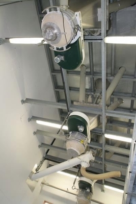 Cement Bulk Container Unloading Equipment System Truck Loading Telescopic Chute